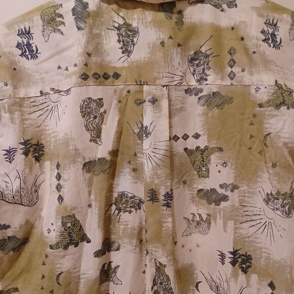 NWT Patagonia Go To Button Up Shirt Yosemite Half Dome Bear Print Size Large - Picture 6 of 9